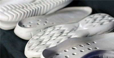 Mikä on etyleenivinyyliasetaatti (EVA)? Ominaisuudet ja sovellukset